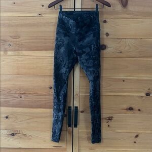 Lululemon Align High Rise Leggings Camo Paisley Print Size 8